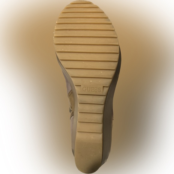 Guess Taupe Pozita faux fur boots in Women’s size 8 - used condition - Picture 16 of 16